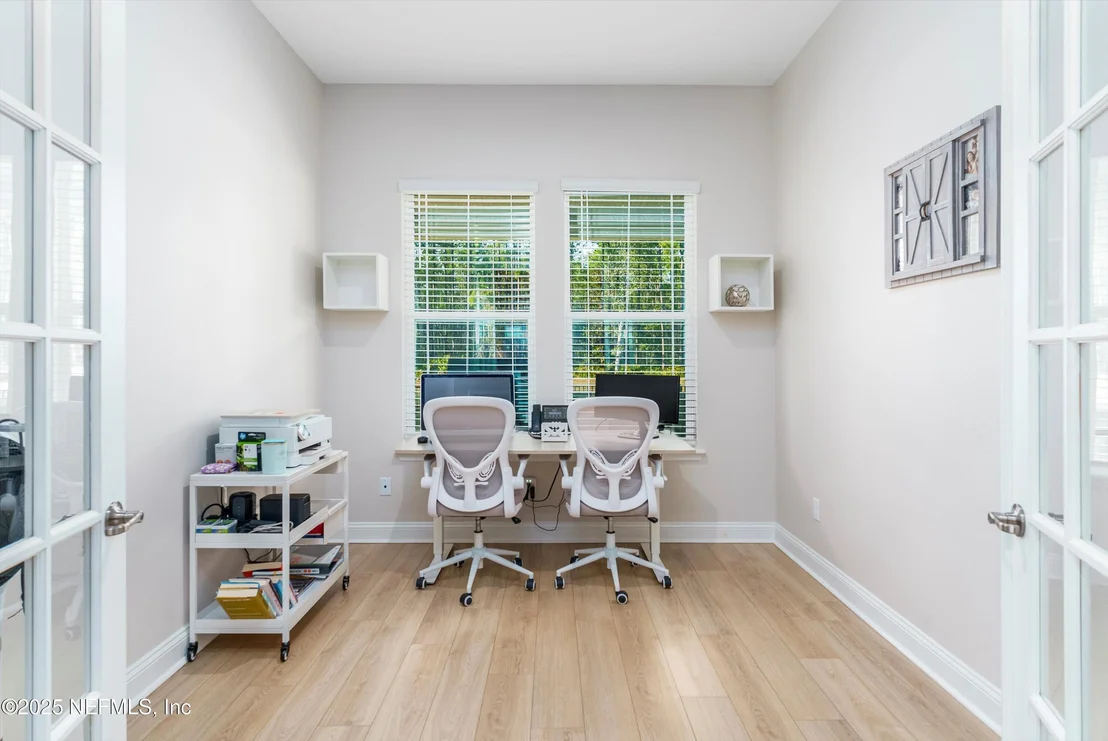 Photo of 231 SILKGRASS Place