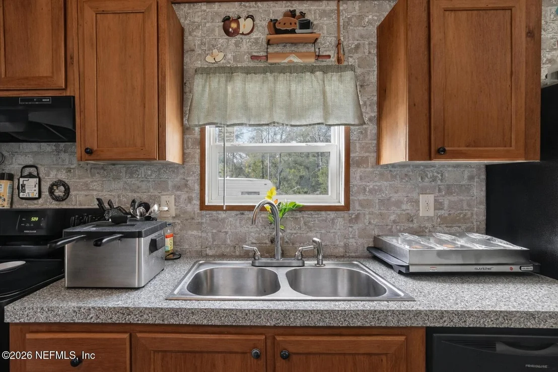 Photo of 85405 BLACKMON Road