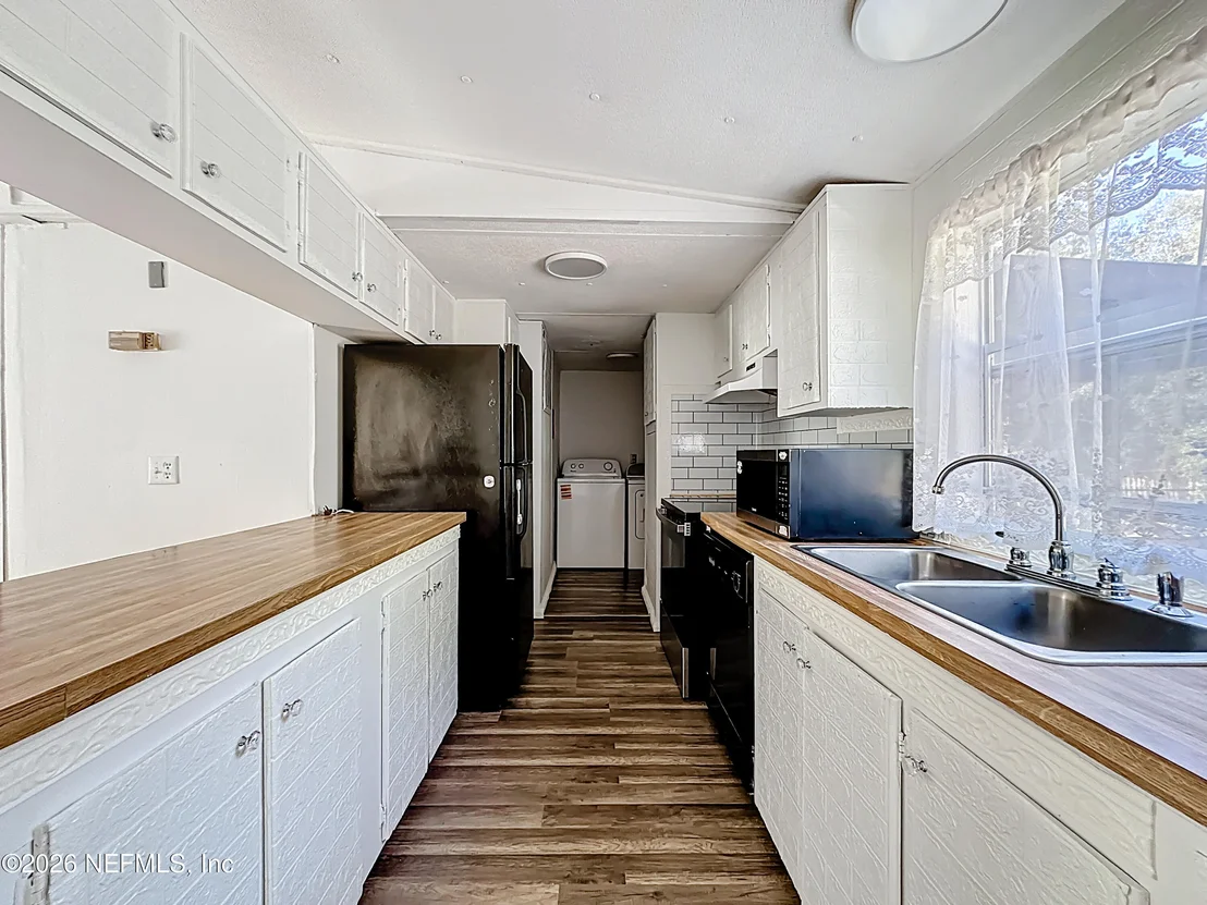 Photo of 133 REAVES Avenue