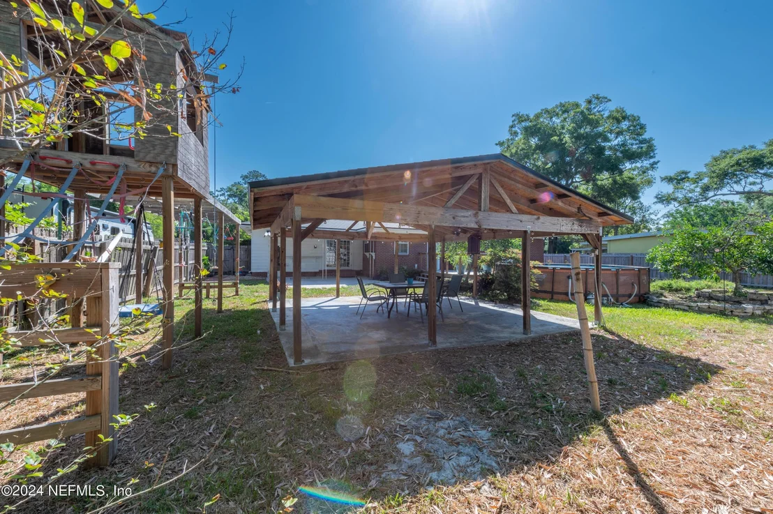 Photo of 8056 CATAWBA Drive