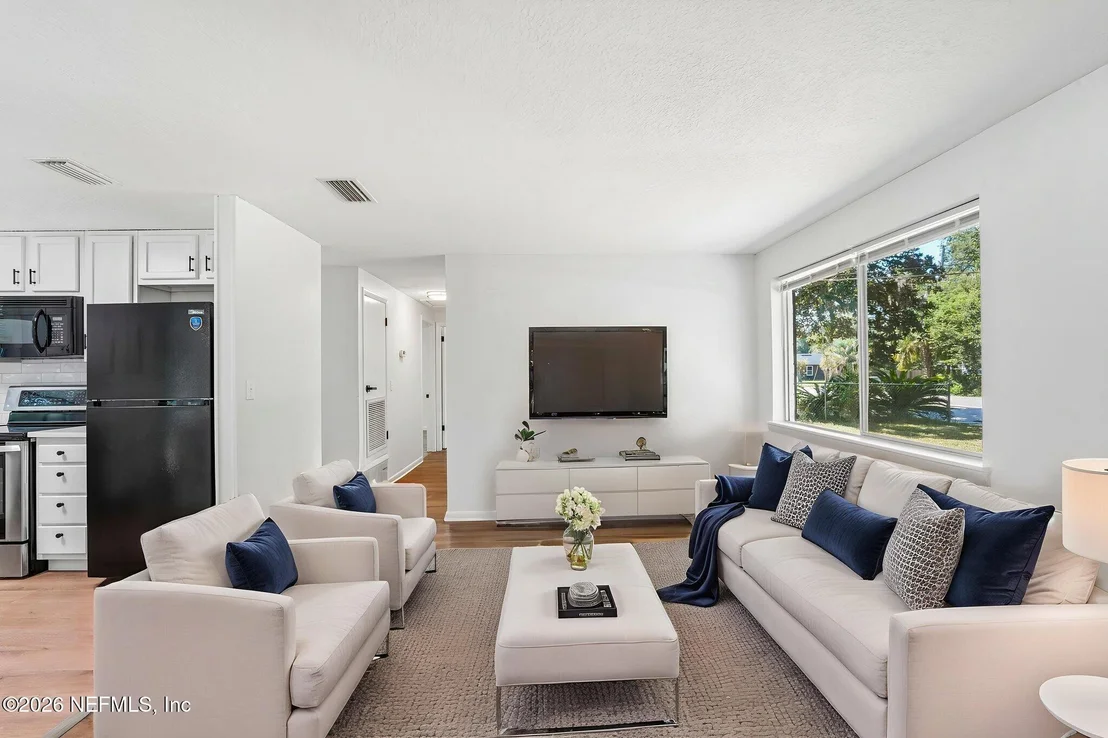 Photo of 5105 SEABOARD Avenue