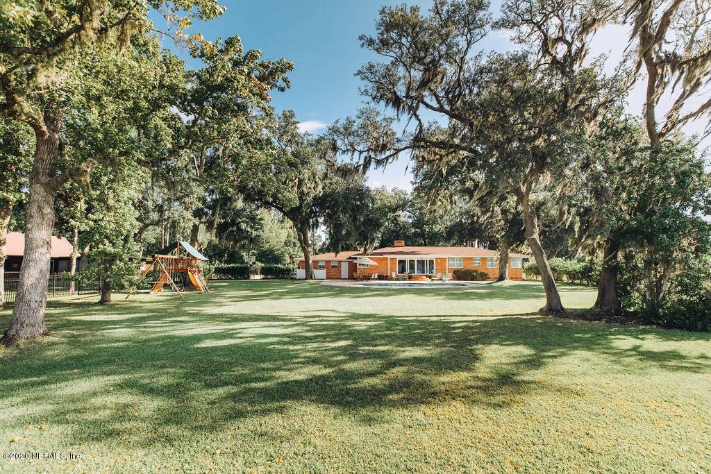 Photo of 348 BROWARD Road