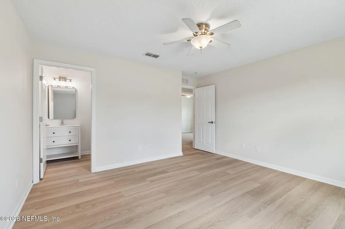 Photo of 7828 JASPER Avenue