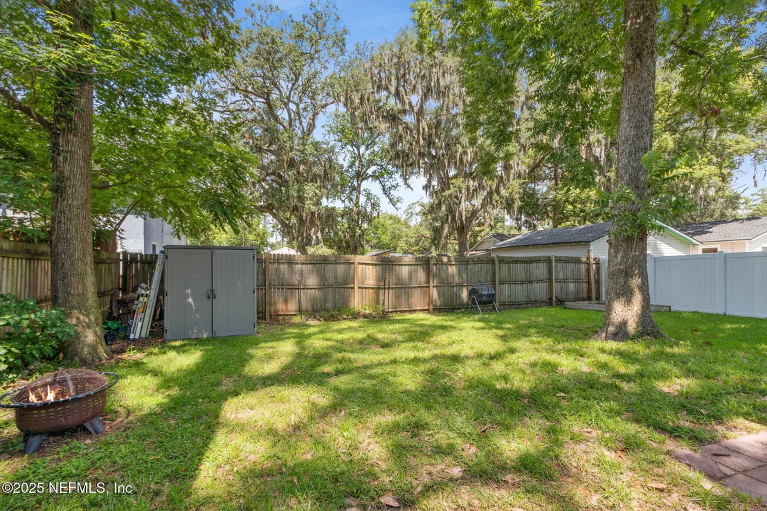 Photo of 1028 CONGLETON Terrace