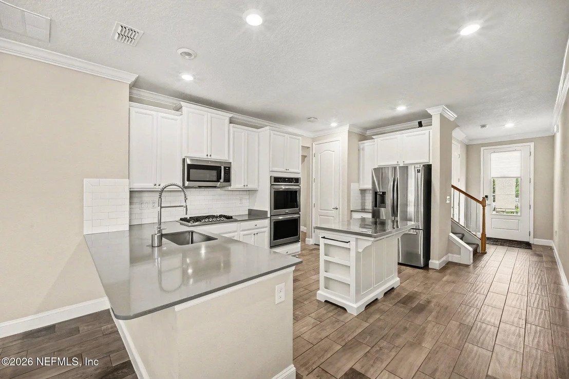 Photo of 129 SILVER CREEK Place