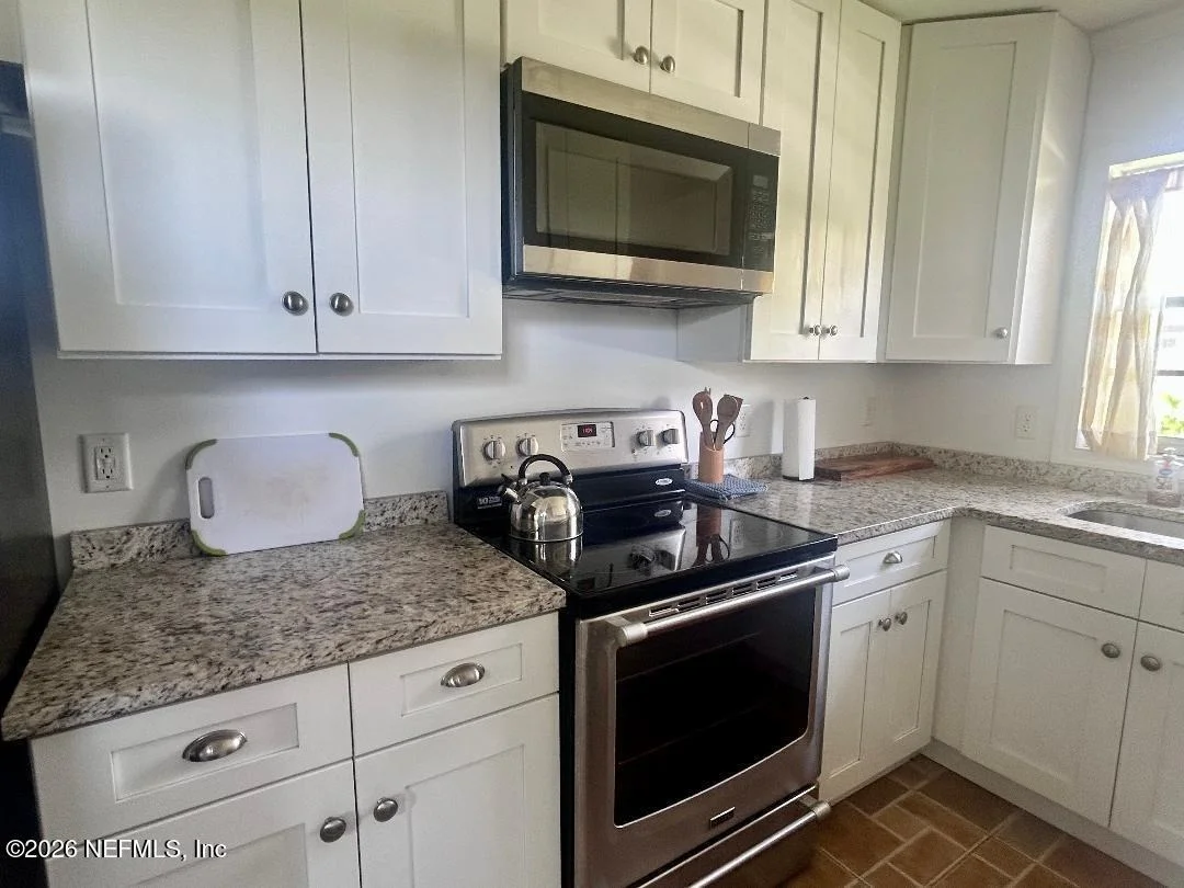 Photo of 32 E PARK Avenue