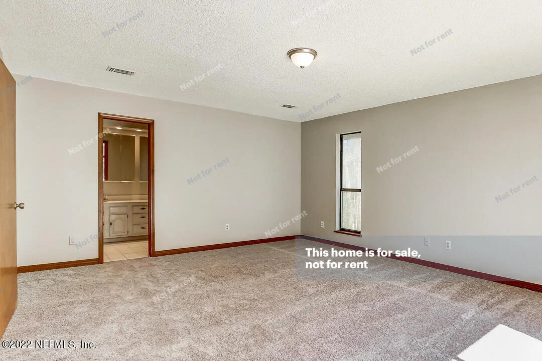 Photo of 4100 HONEYSUCKLE Circle