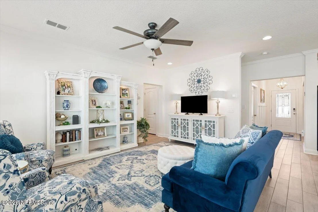 Photo of 956 RUSTLEWOOD Lane