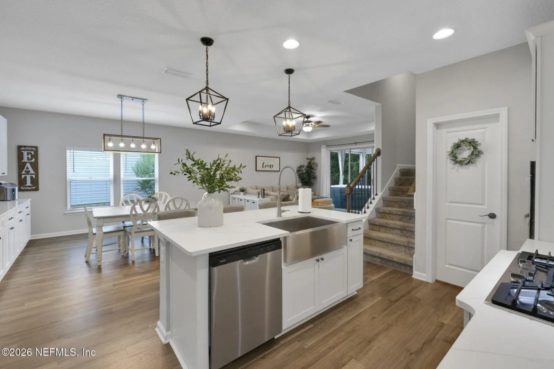 Photo of 98 YARDLEY Court