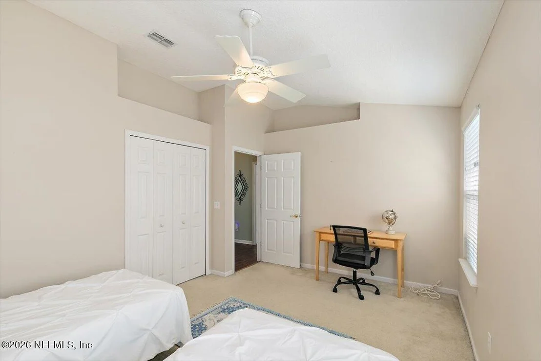 Photo of 952 BUTTERCUP Drive