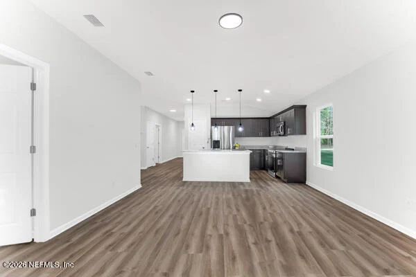 Photo of 407 RUSTIC Road