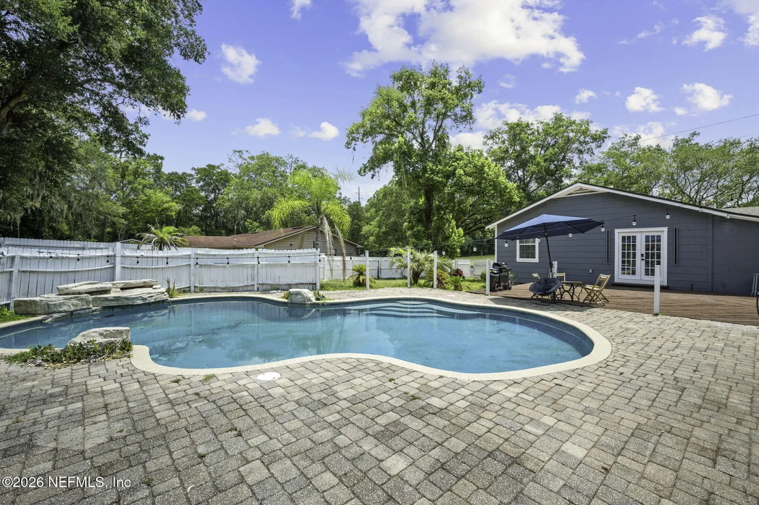 Photo of 9741 BRADLEY Road
