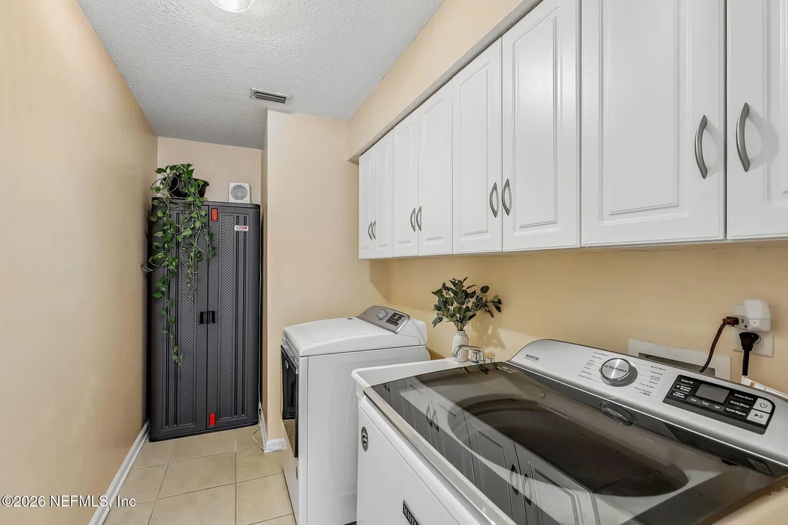 Photo of 2567 SPRING MEADOWS Drive