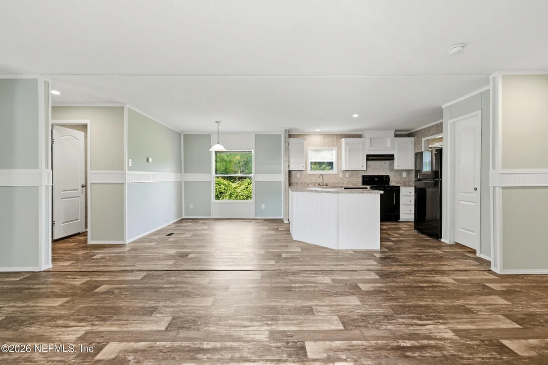 Photo of 187 LAKEVIEW Drive