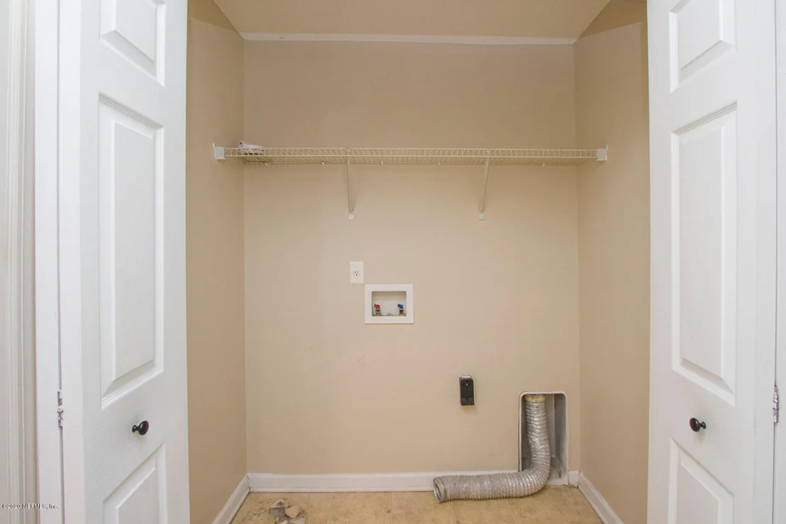 Photo of 2008 FIELDSTONE Court