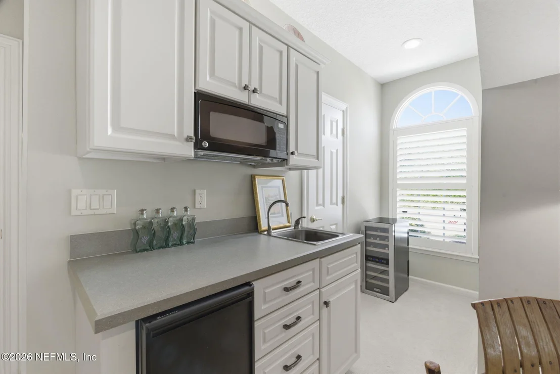 Photo of 170 HERONS NEST Lane