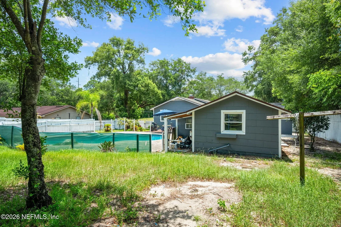 Photo of 9741 BRADLEY Road