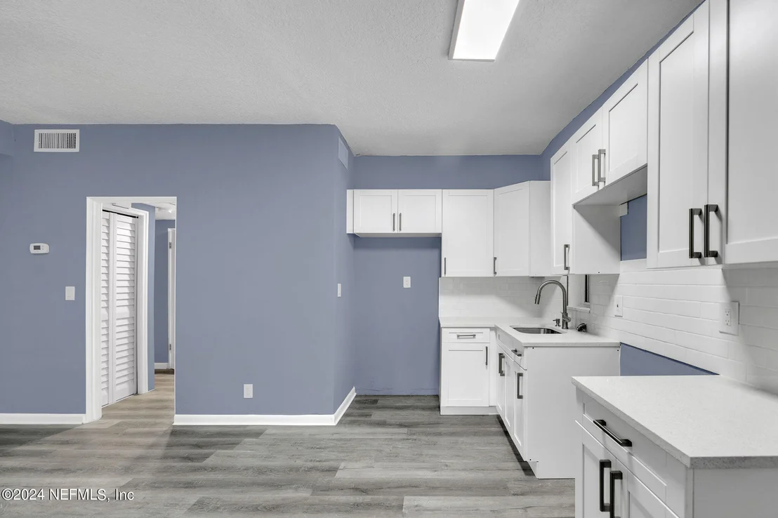 Photo of 2916 LIPPIA Road