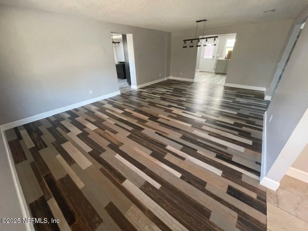 Photo of 14014 LEM TURNER Road