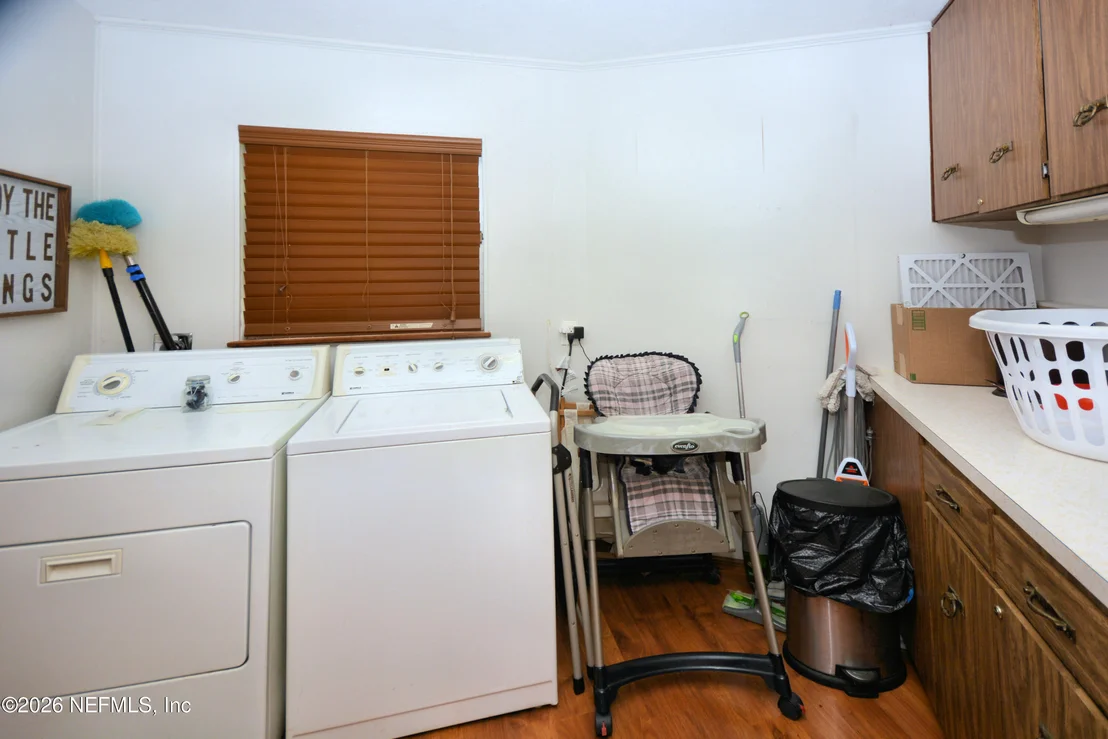 Photo of 176 LAKE Drive