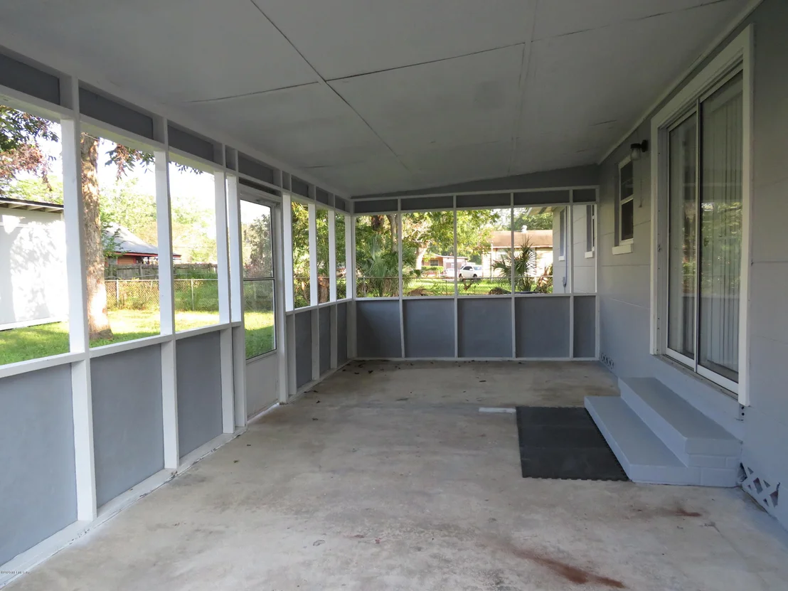 Photo of 1712 ST CLAIR Street