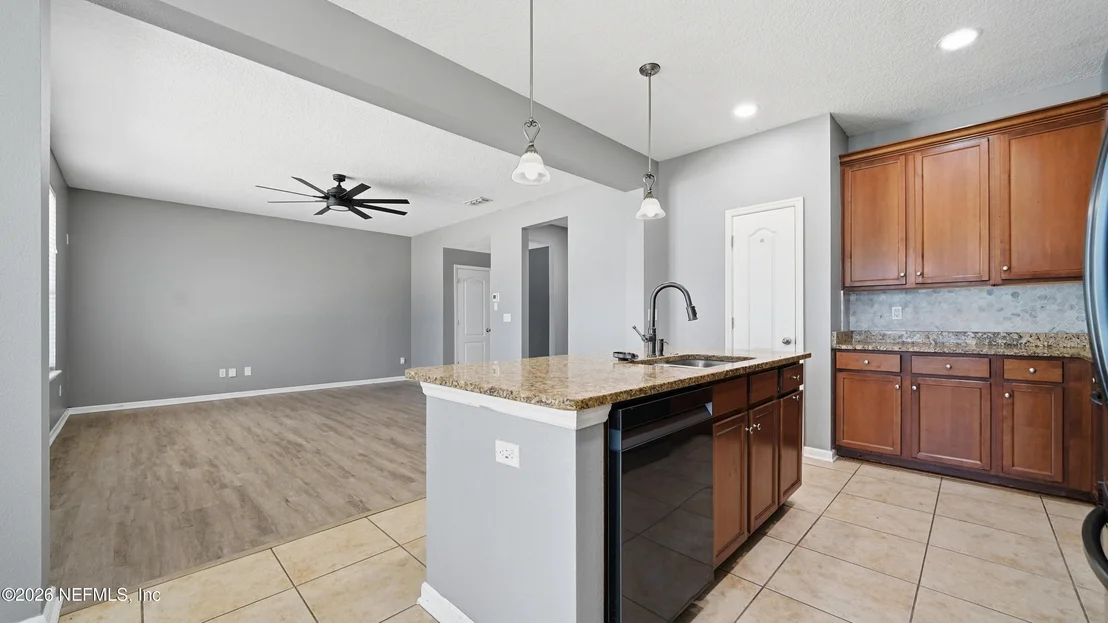 Photo of 650 BRIAR VIEW Drive