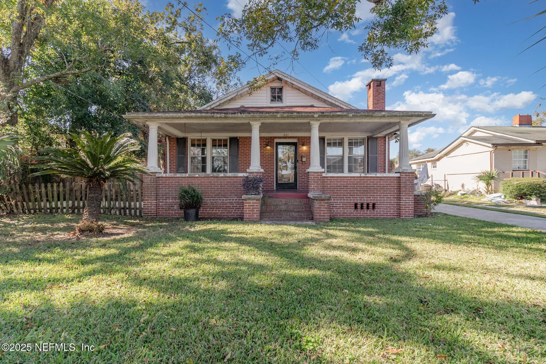 Photo of 222 TROUT RIVER Drive
