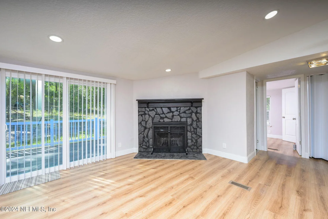 Photo of 101 TALLPINE Trail