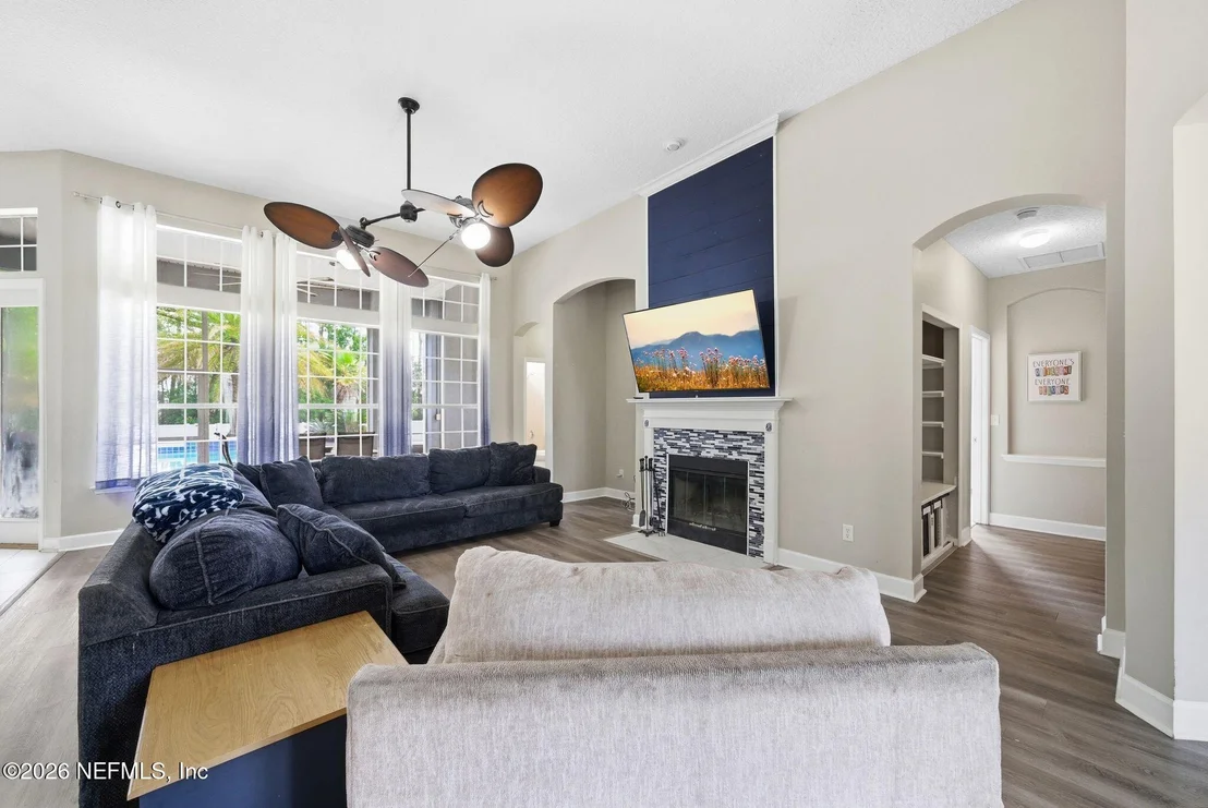 Photo of 7907 DAWSONS CREEK Drive