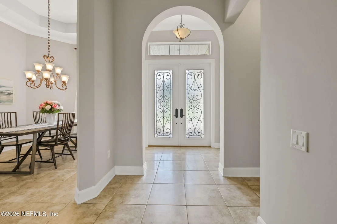 Photo of 1013 INVERNESS Drive