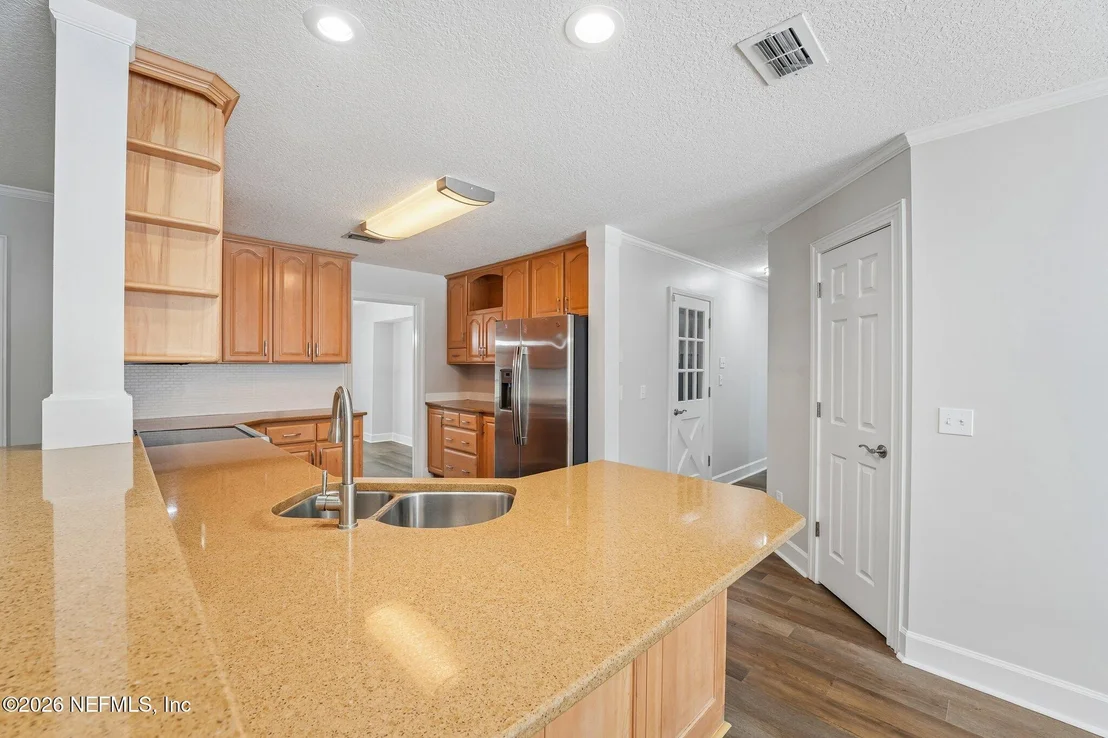 Photo of 1607 SHEFFIELD Place