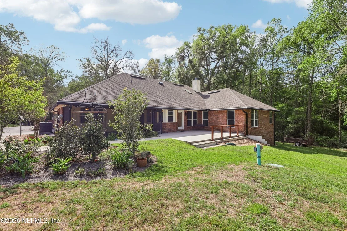 Photo of 2810 RAVINES Road