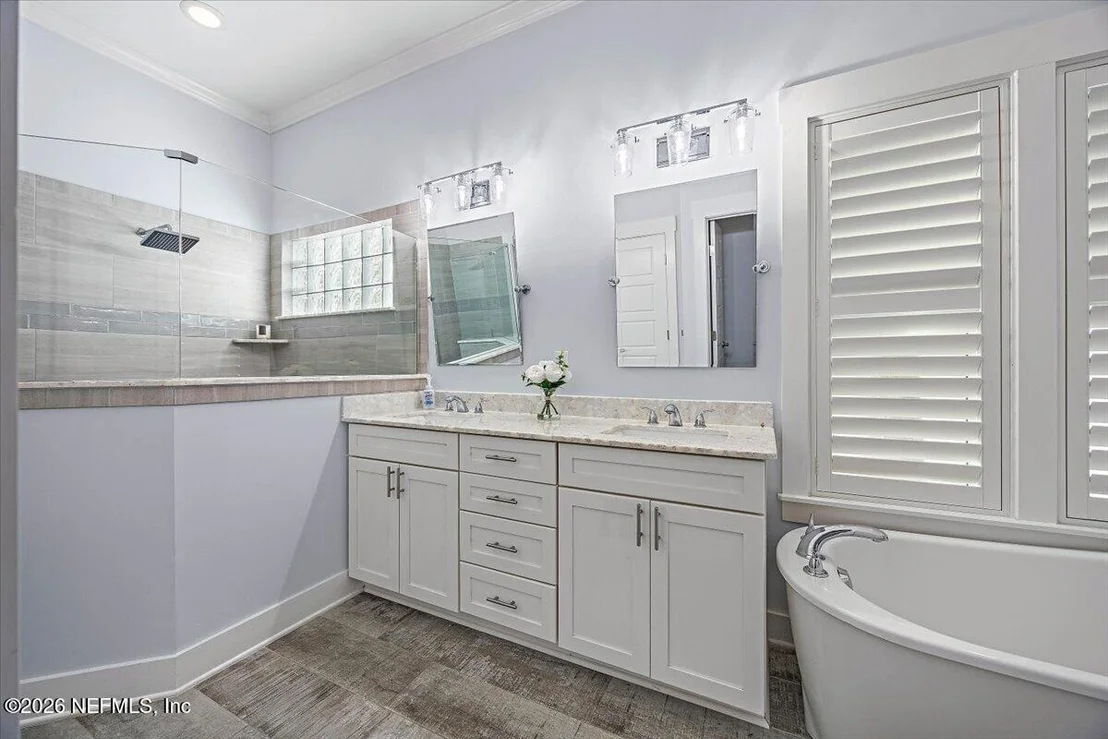 Photo of 398 SHERRY Drive