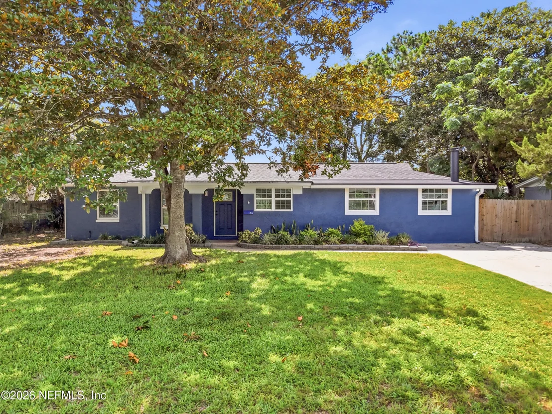 Photo of 466 MAKO Drive