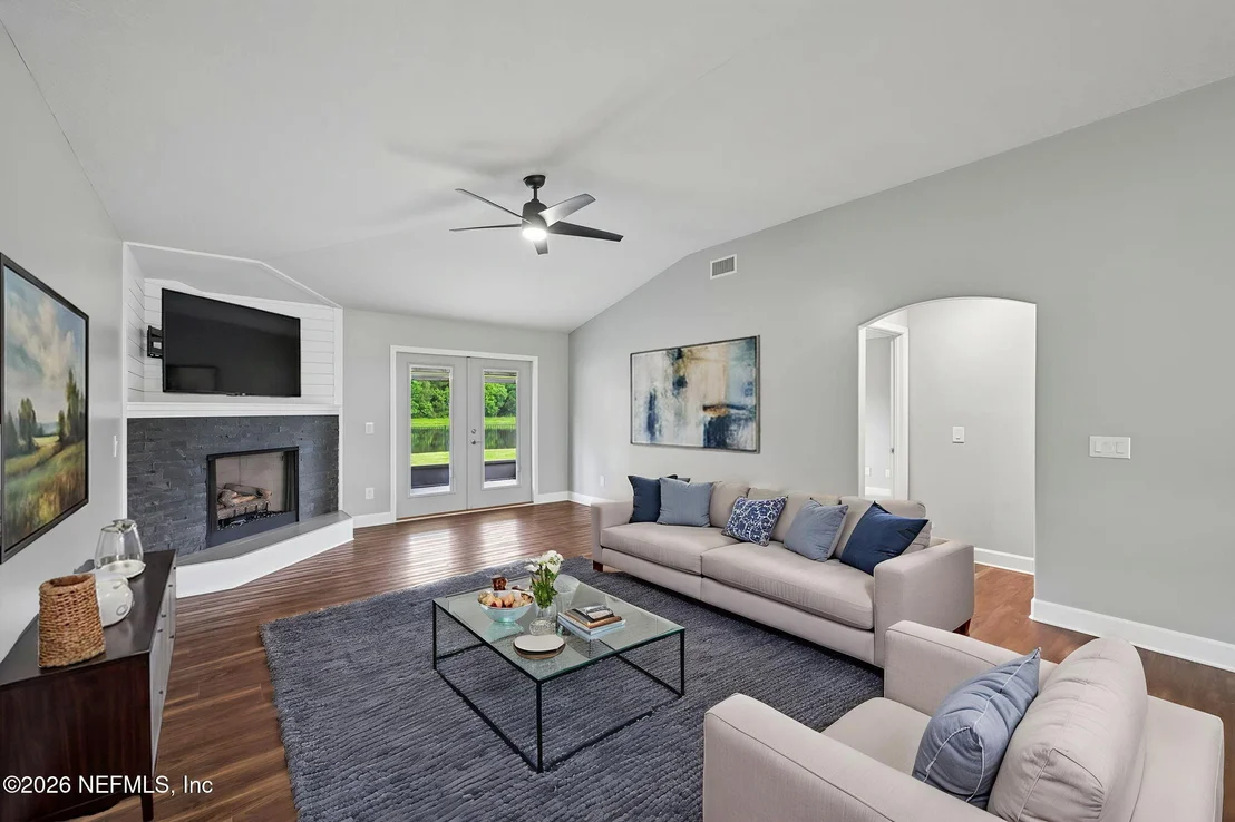 Photo of 51065 BLOOMINGTON Way