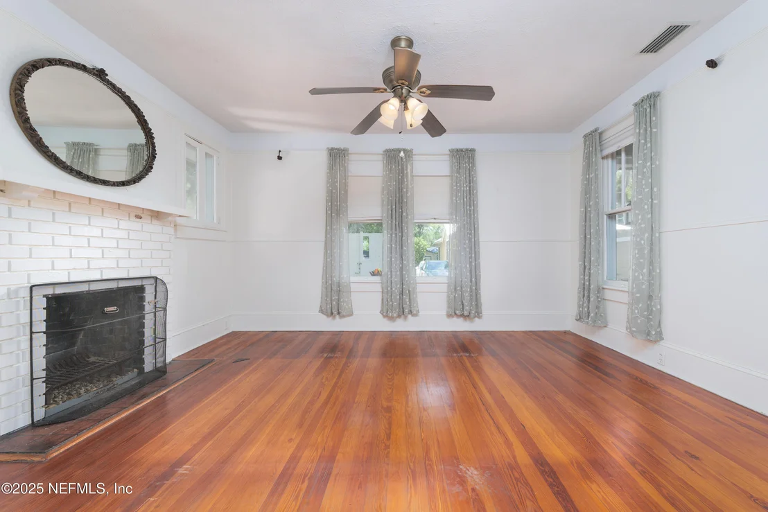 Photo of 4 FLETCHER Lane