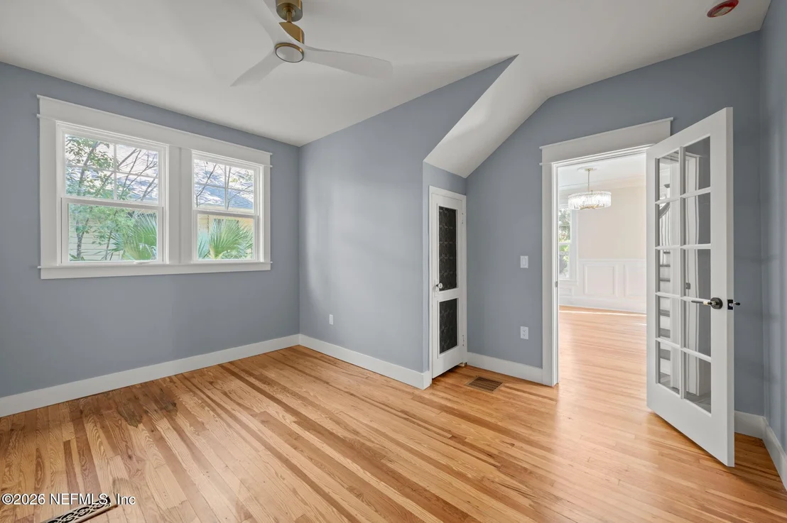 Photo of 142 WASHINGTON Street