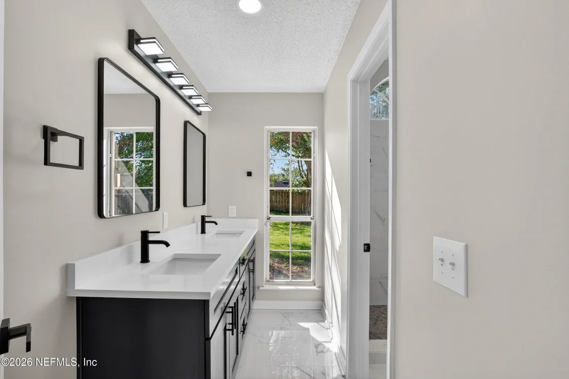 Photo of 655 FINGAL Drive