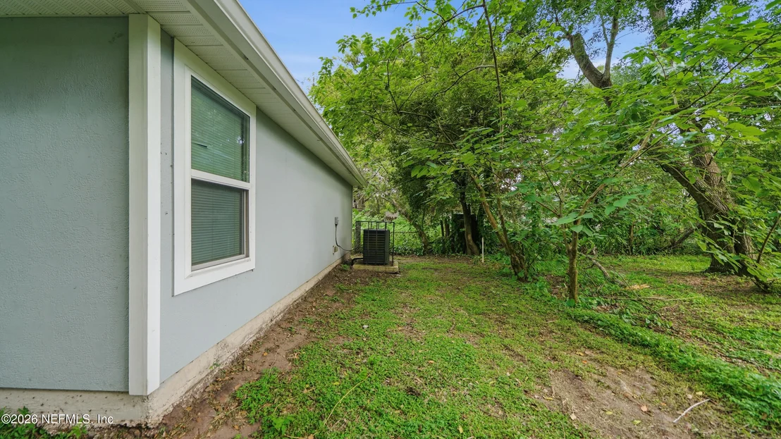 Photo of 2355 JAYSON Avenue
