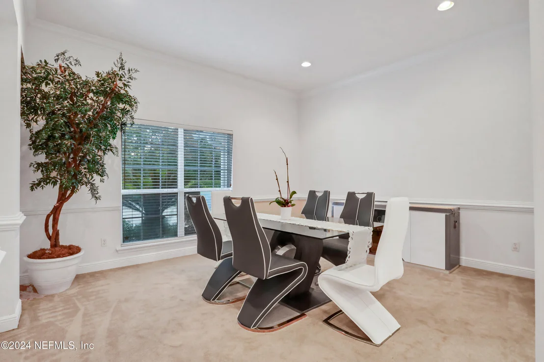 Photo of 225 CLEARLAKE Drive