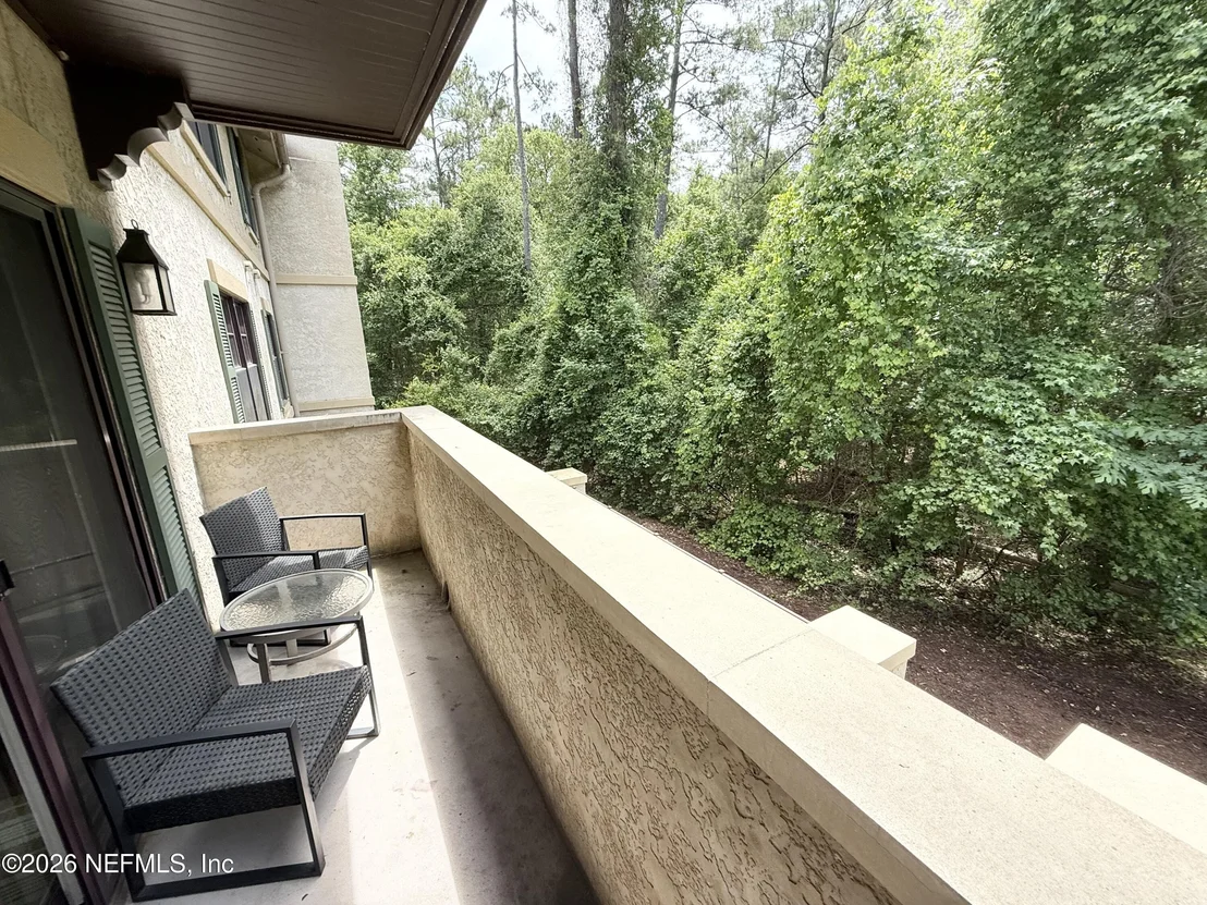 Photo of Unit 211 at 965 REGISTRY Boulevard