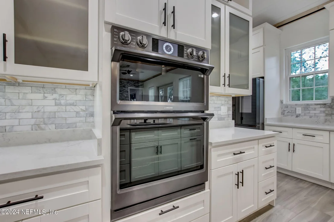 Photo of 574 W RIVER Road
