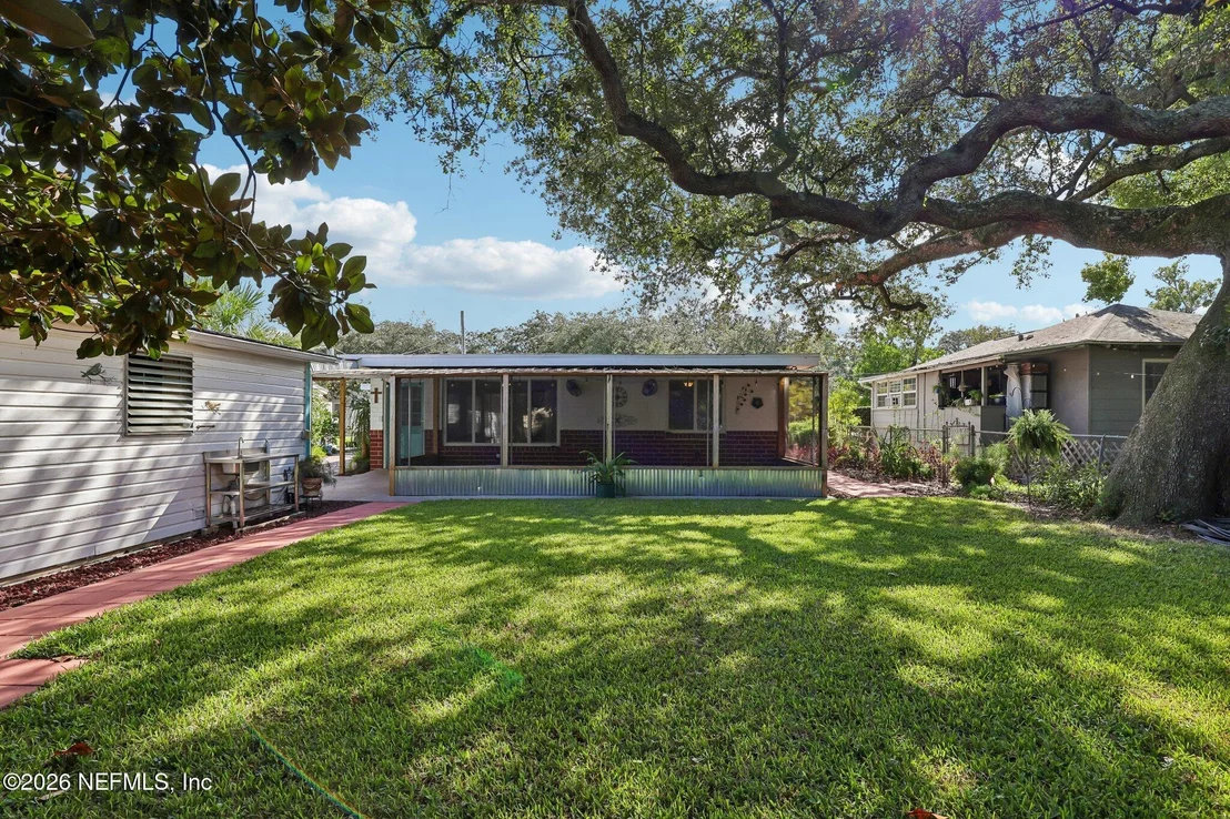 Photo of 2344 BAYVIEW Road