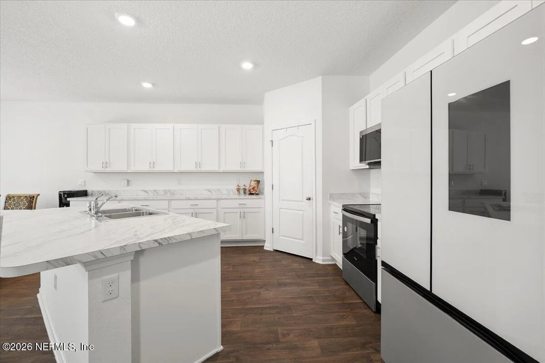 Photo of 81 ASHBROOK Street