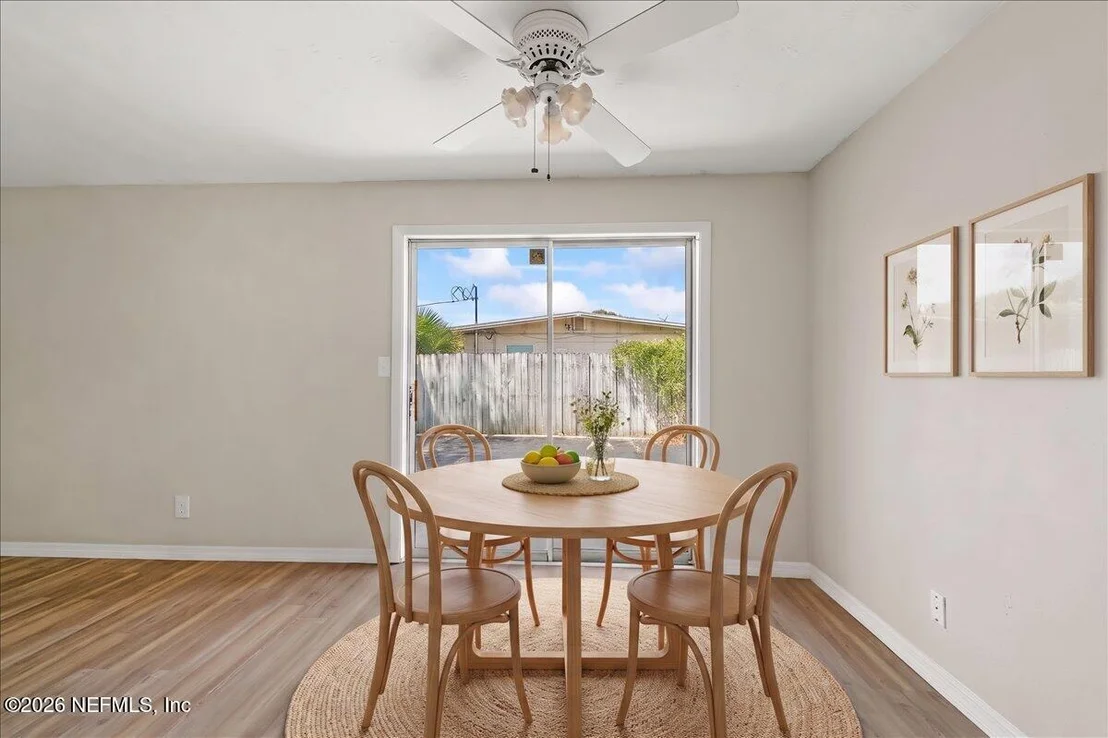 Photo of 215 EDSON Drive