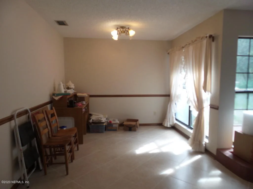 Photo of 303 MIRANDA Road