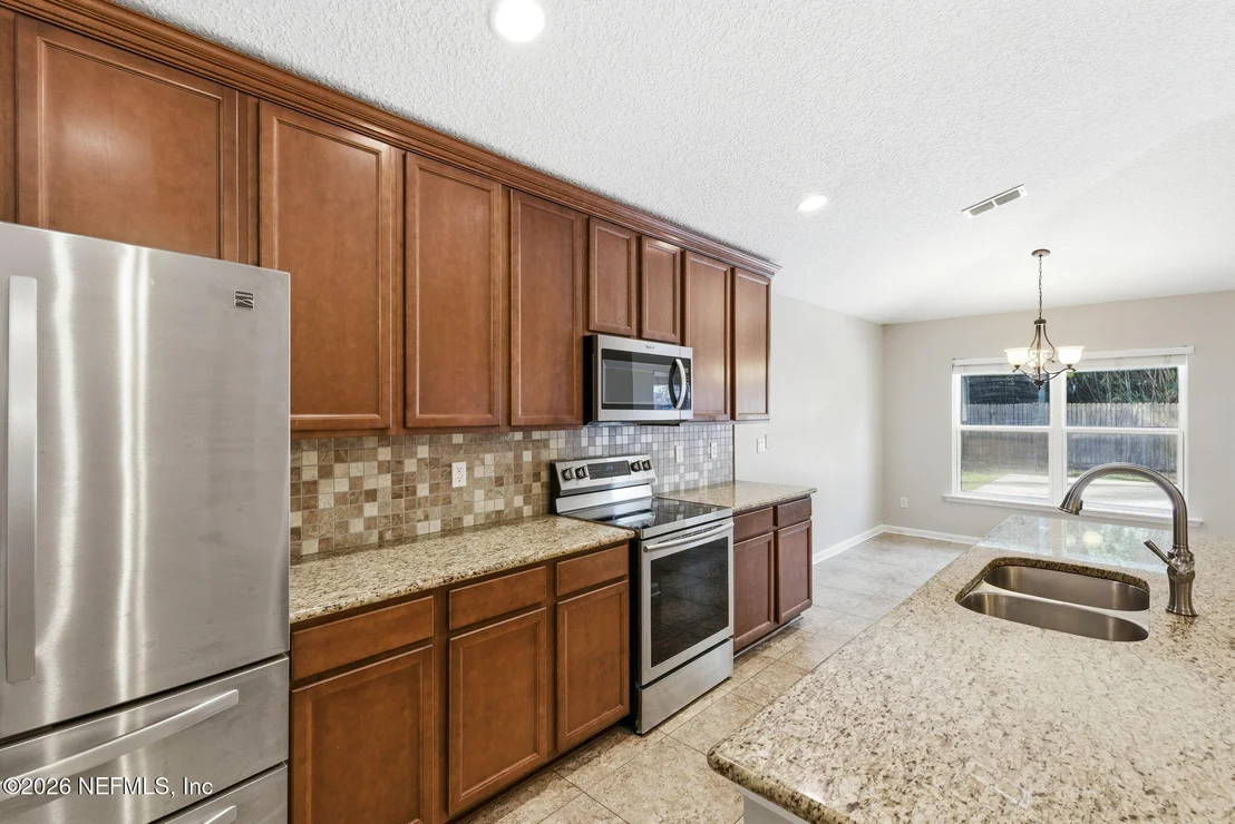 Photo of 880 CLAY Street