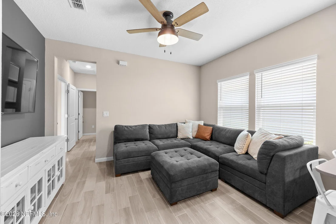 Photo of 105 BLOOMFIELD Way