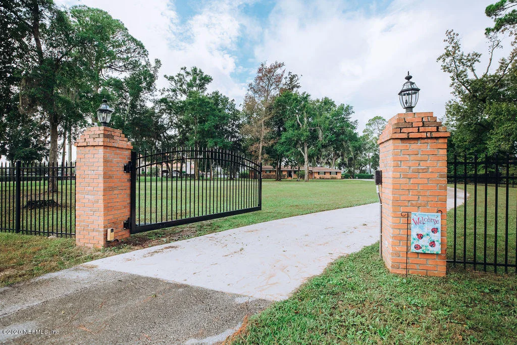 Photo of 348 BROWARD Road