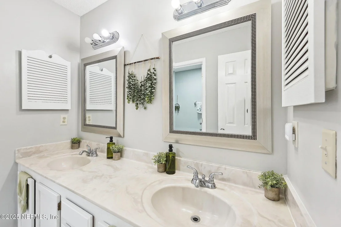 Photo of 10314 HEARTHSIDE Drive